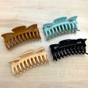 Brand new hair claw 12cm width